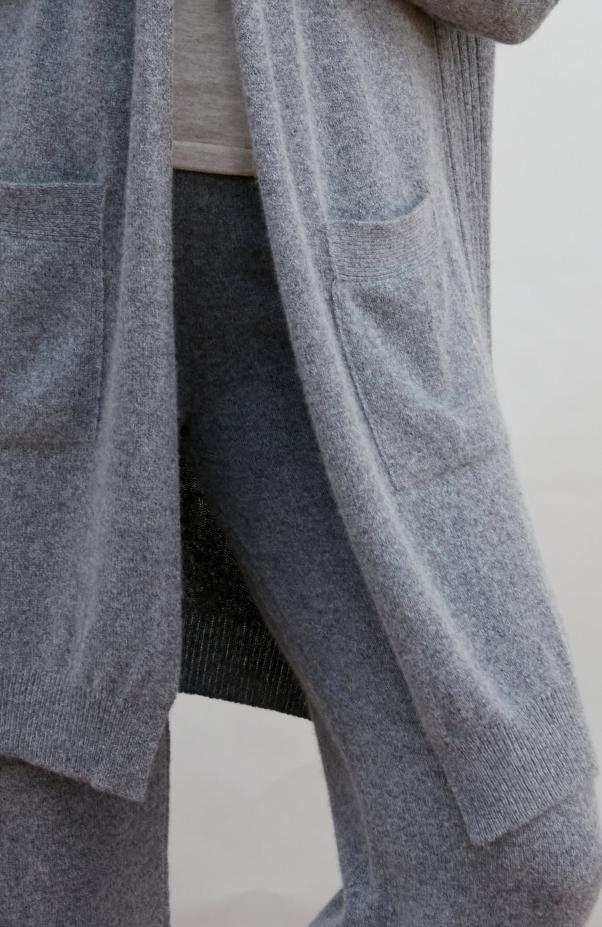 Womens Pure Lambswool Long Line Cardigan with Pockets