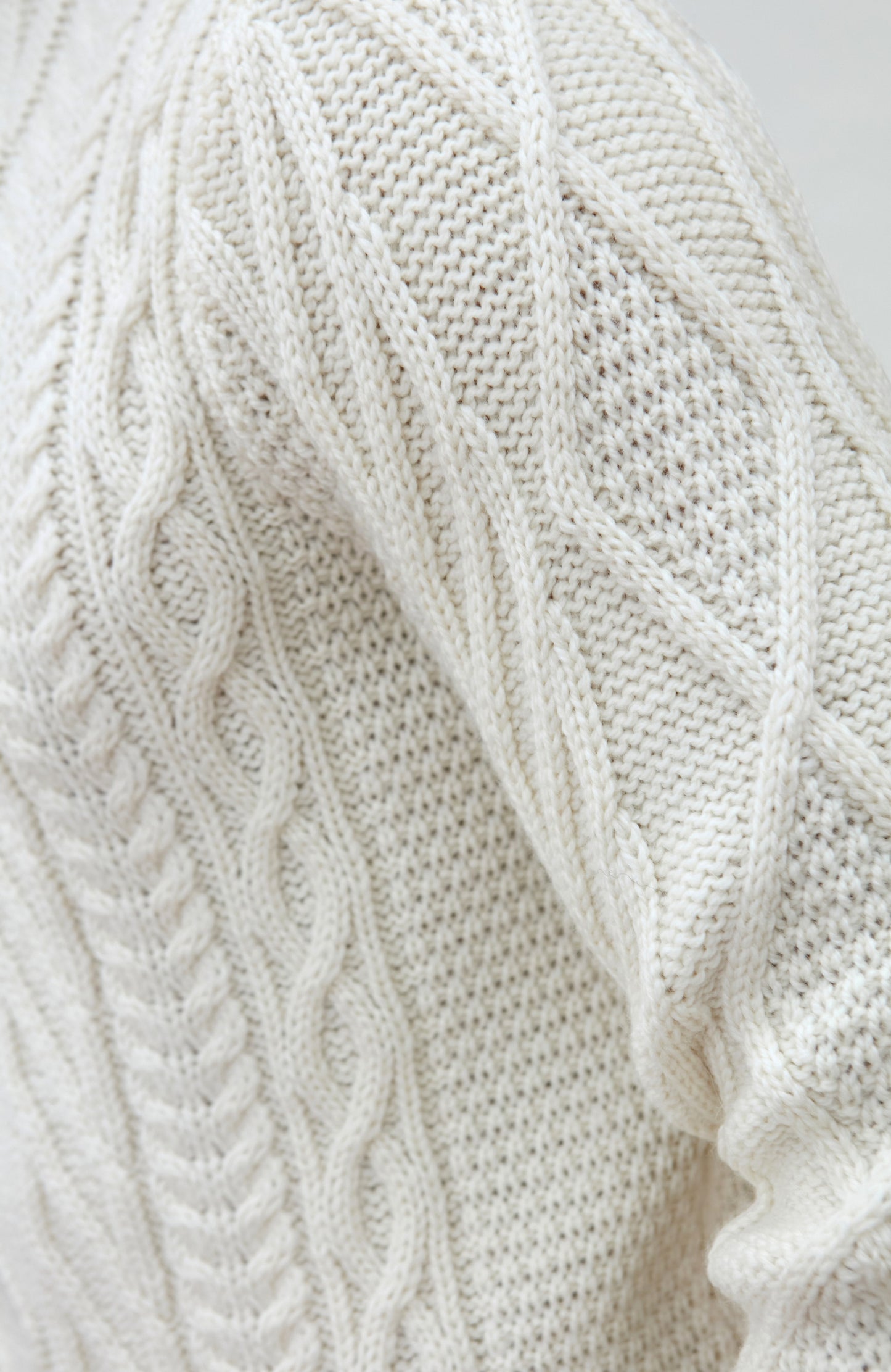 Mens Chunky Merino Wool Cable Jumper