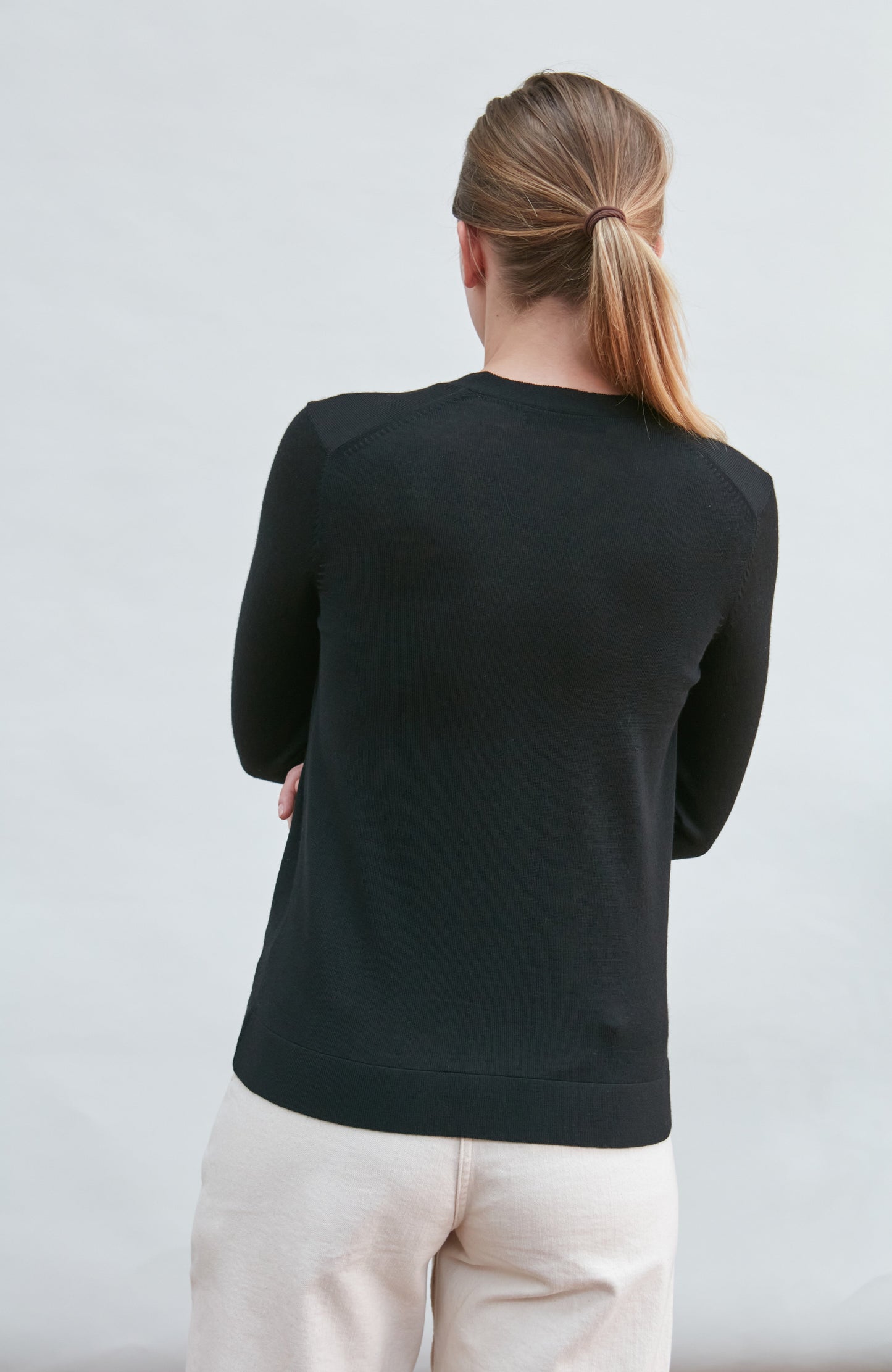 Womens Extra Fine Merino V Neck Cardigan