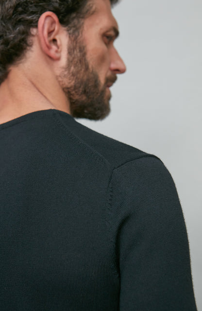 Mens Extra Fine Merino Wool V-Neck Jumper
