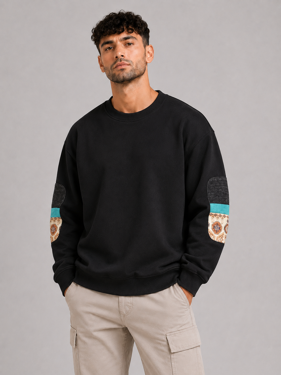 Mochuang Patch Detail Pullover Sweatshirt
