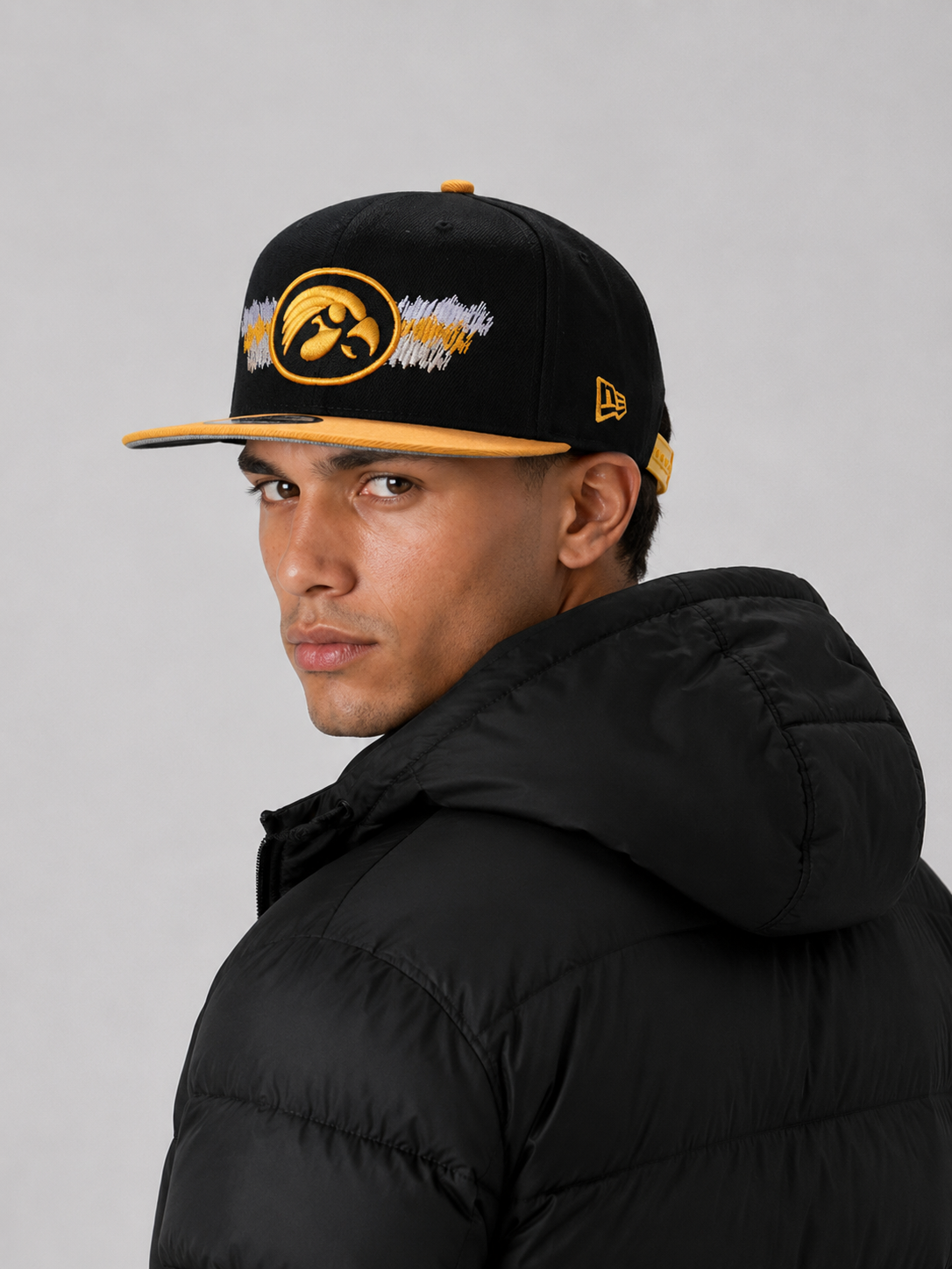 Black Iowa Hawkeyes Two-Tone 9FIFTY Snapback Hat