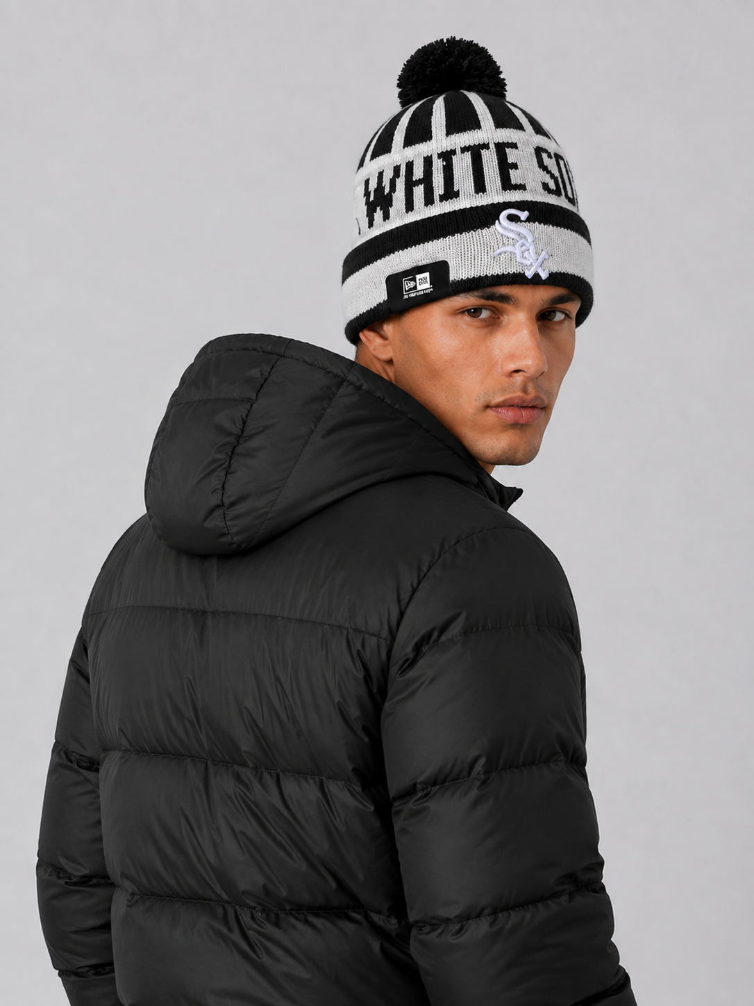 Chicago White Sox Classic Pom Cuffed Knit Beanie Hat