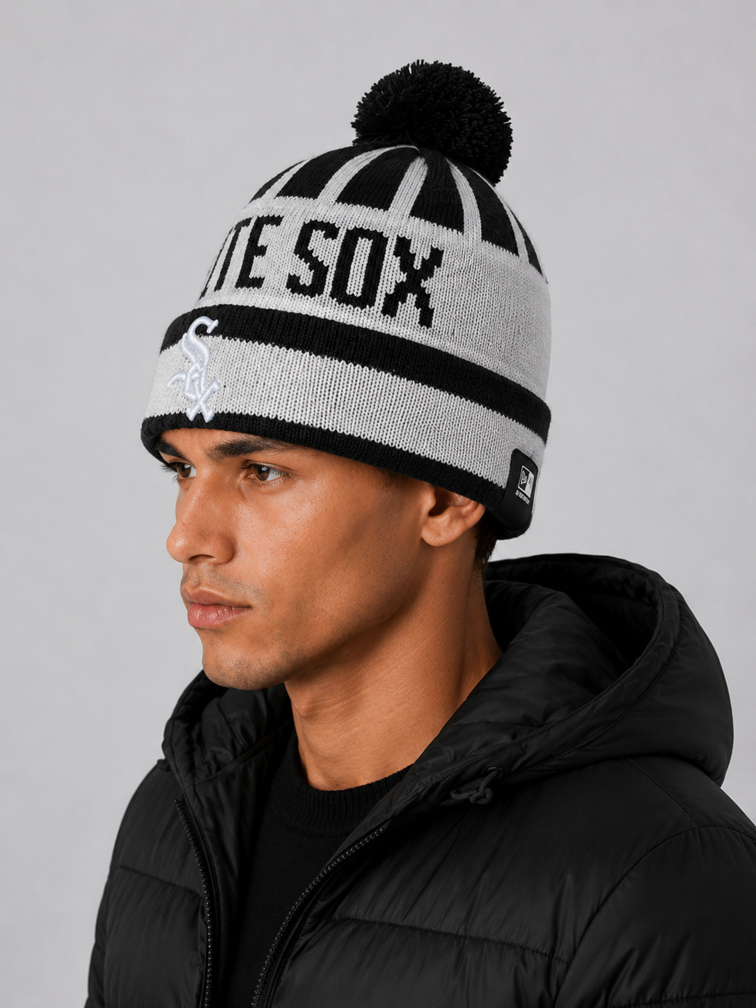 Chicago White Sox Classic Pom Cuffed Knit Beanie Hat