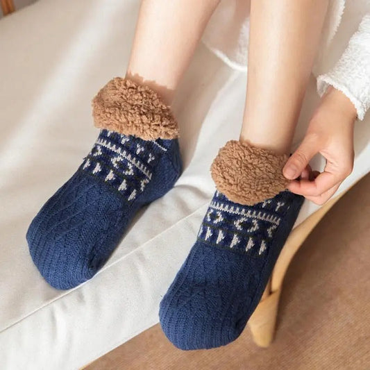 Winter-warm non-slip house socks for women | Sofie